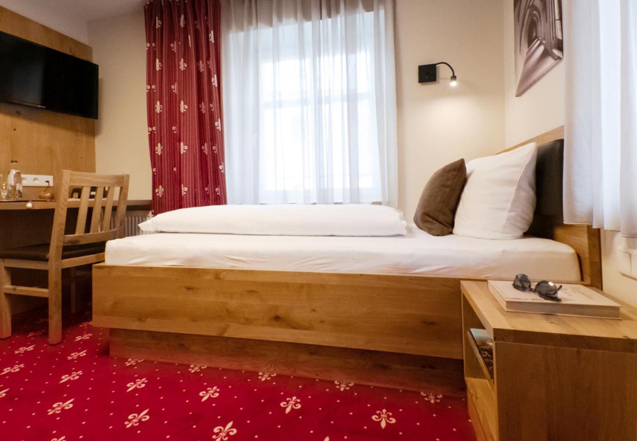 Klostergasthof Heidenheim - Hotel Garni Bagian luar foto